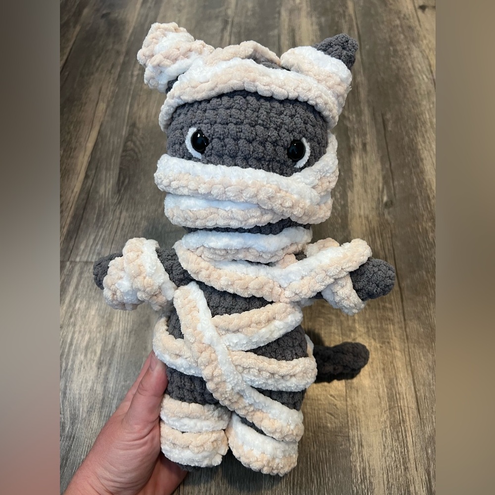 Spooky Kitty Mummy Crochet Plushie Handcrafted in Soft Snuggle Yarn Halloween - Picture 4 of 4